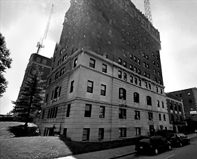 Halston_Arms_Apartments